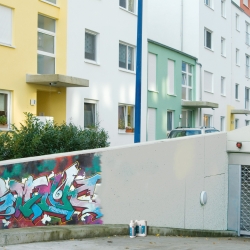 Bild graffitiCRACK Graffiti-Entferner  (1): Zum Vergr&ouml;&szlig;ern bitte anklicken