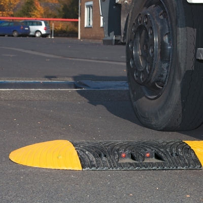  TOPSTOP Fahrbahnschwelle aus Recycling  (0)